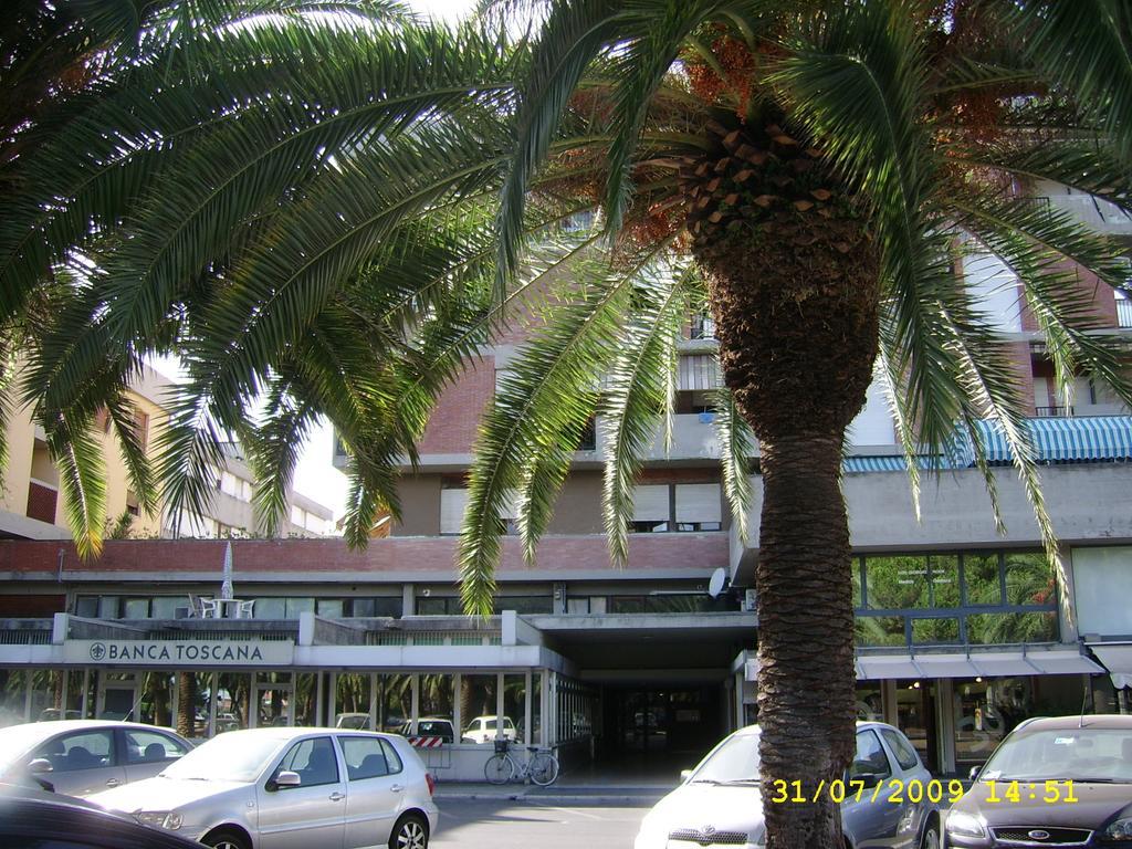 Appartamento Marina Marina Di Carrara Rum bild